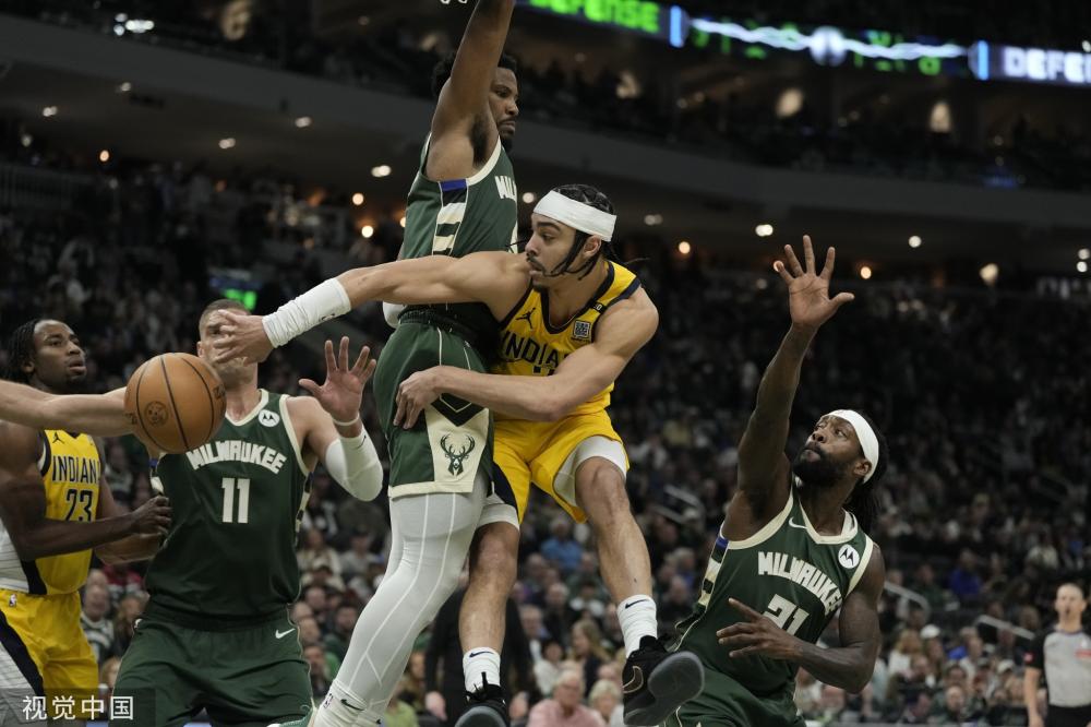 但他在更衣 但他在更衣