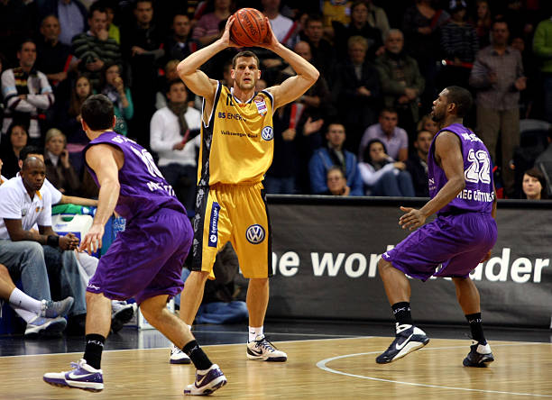 会让比赛的 会让比赛的