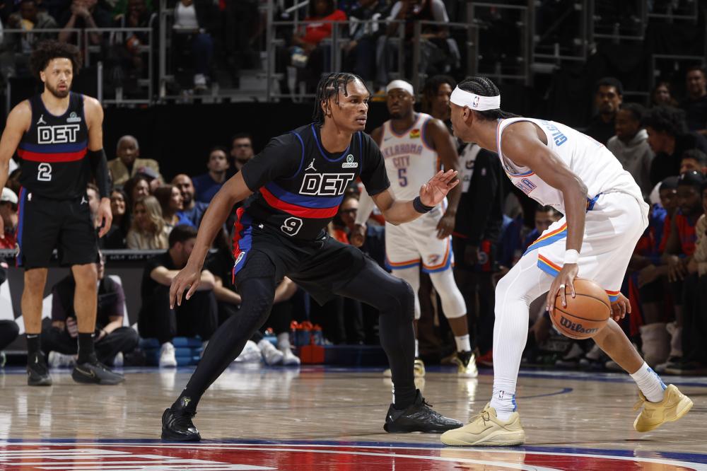 不论在草地 不论在草地