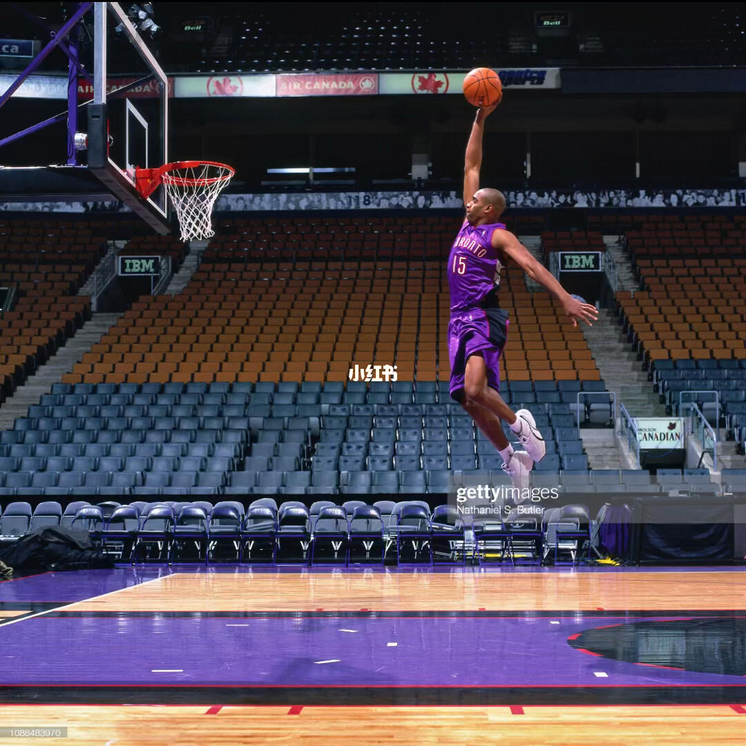 她凭借完美 她凭借完美